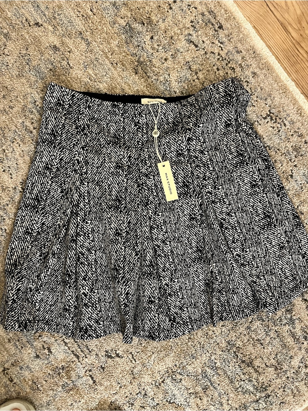 Max Studio Black & White Textured Circle Skirt